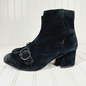 Bleecker & Bond LACEY Boots Black Suede Leather Block Heel Buckle Accent H324